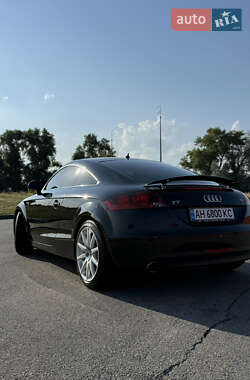 Купе Audi TT 2008 в 