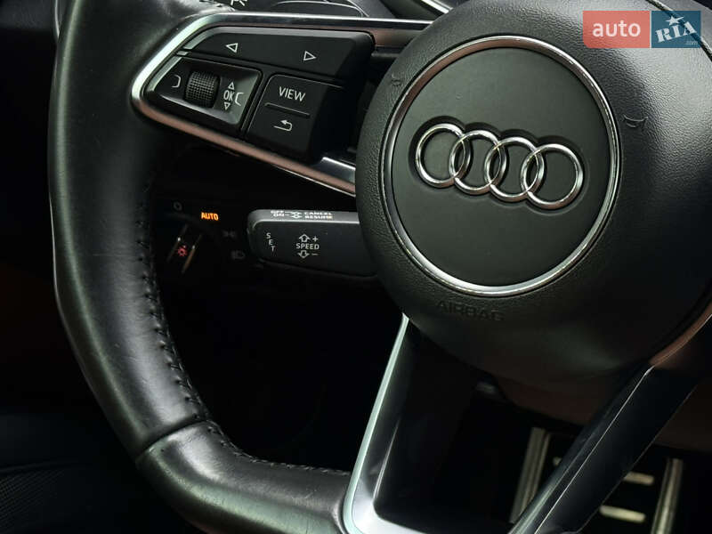 Купе Audi TT 2015 в Києві
