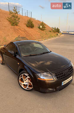 Купе Audi TT 2001 в 