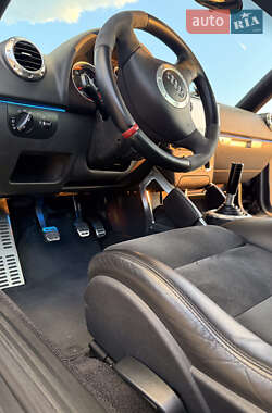 Купе Audi TT 2001 в 