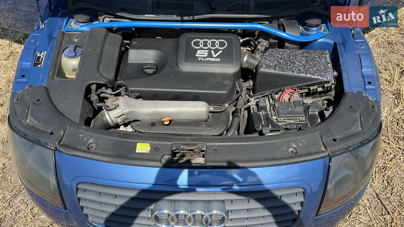 Купе Audi TT 2000 в Петропавловке