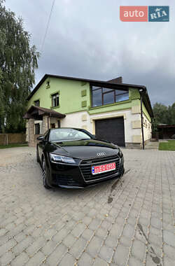 Купе Audi TT 2015 в 