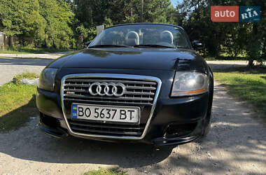 Купе Audi TT 2001 в 