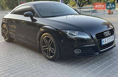 Купе Audi TT 2011 в 