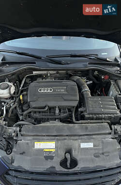 Купе Audi TT 2020 в 