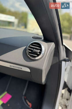 Купе Audi TT 2012 в 