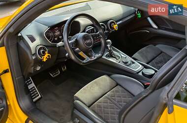 Купе Audi TT 2016 в 