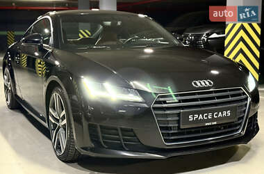 Купе Audi TT 2016 в 