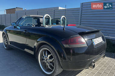 Купе Audi TT 2001 в 