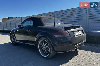 Купе Audi TT 2001 в 