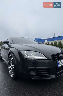 Купе Audi TT 2011 в 