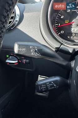 Купе Audi TT 2011 в 