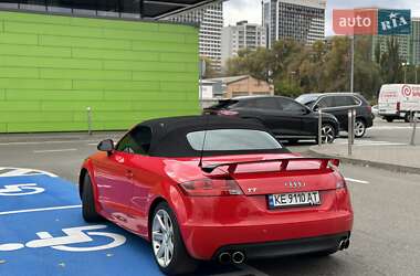 Родстер Audi TT 2008 в  фото 7 Родстер Audi TT 2008 в