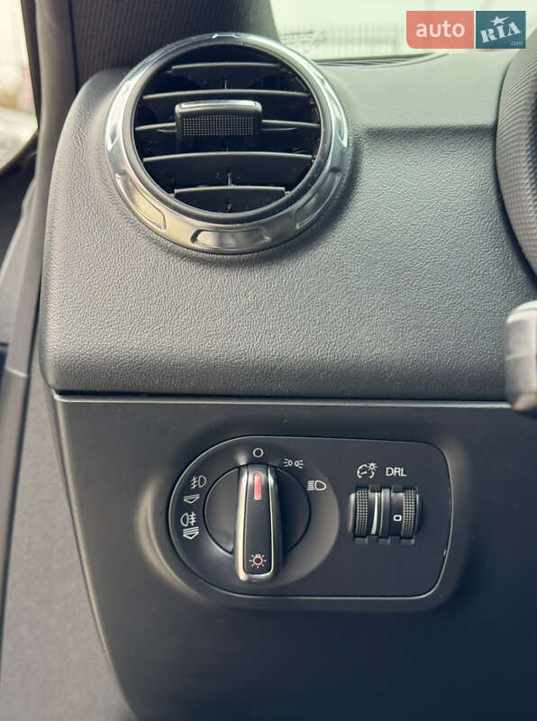 Купе Audi TT 2006 в Києві фото 14 Купе Audi TT 2006 в Києві