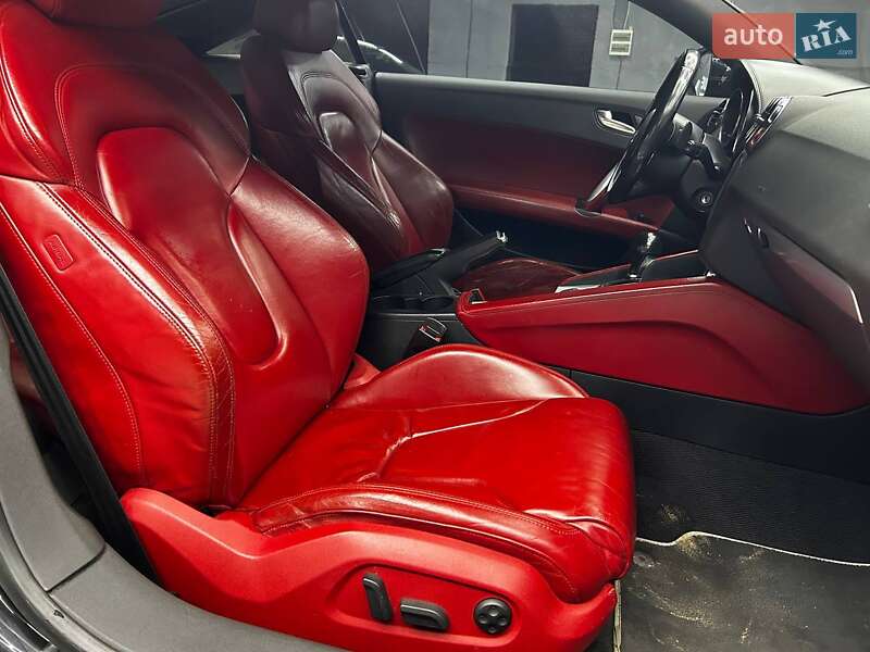 Купе Audi TT 2007 в Чернівцях