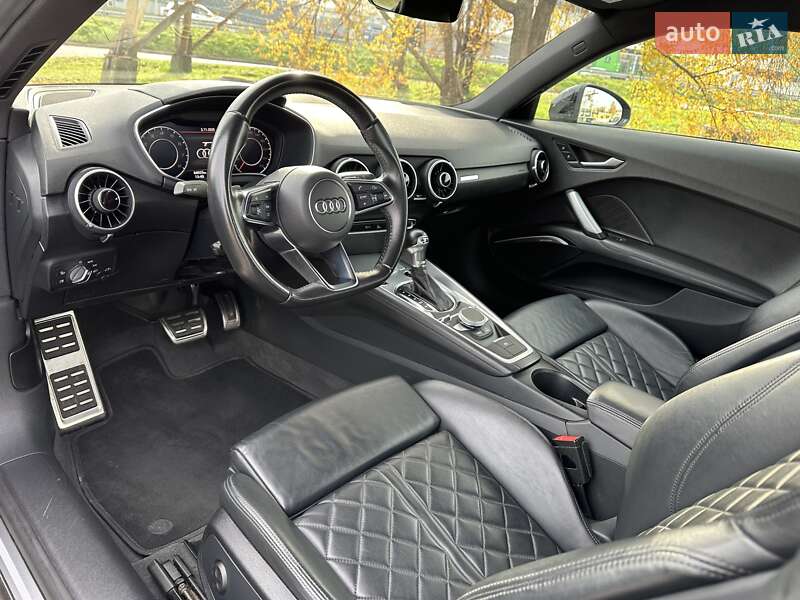 Купе Audi TT 2016 в Киеве фото 18 Купе Audi TT 2016 в Киеве