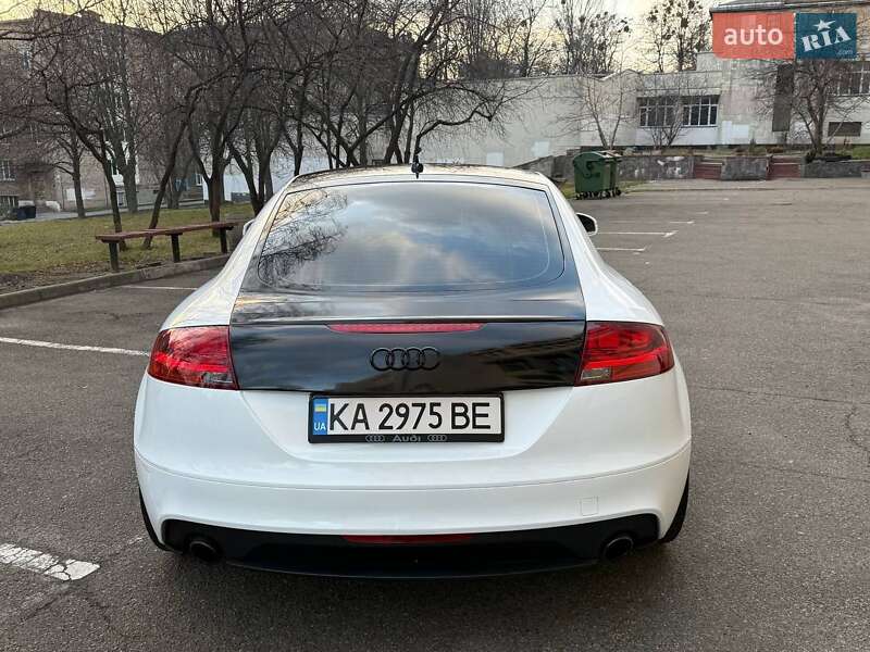 Купе Audi TT 2011 в Киеве фото 8 Купе Audi TT 2011 в Киеве