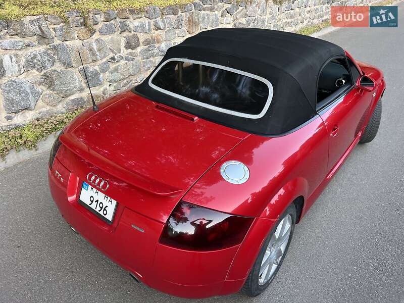Родстер Audi TT 2003 в Ворзеле