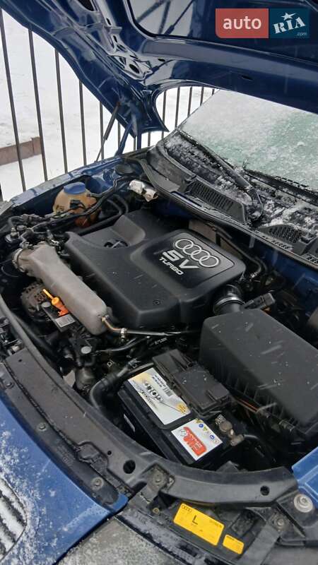 Купе Audi TT 1998 в Смілі