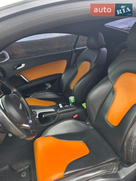 Купе Audi TT 2010 в Днепре