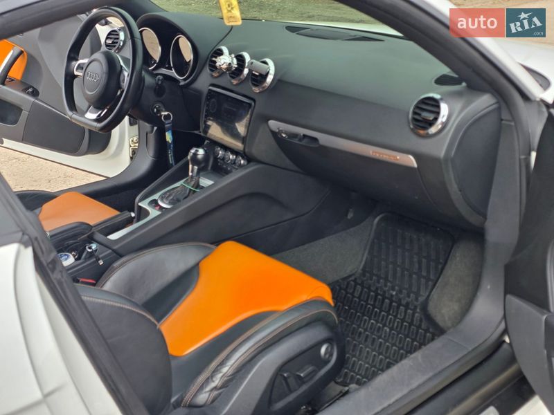 Купе Audi TT 2010 в Днепре