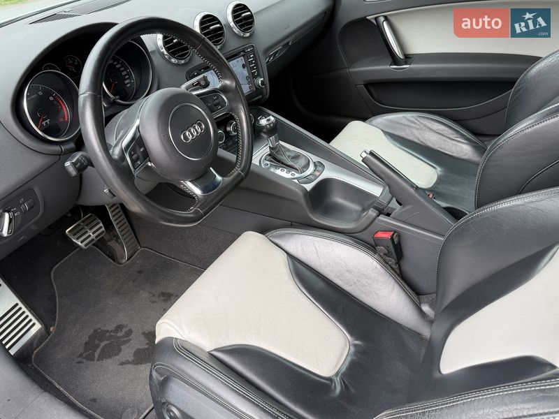 Купе Audi TT 2011 в Львове