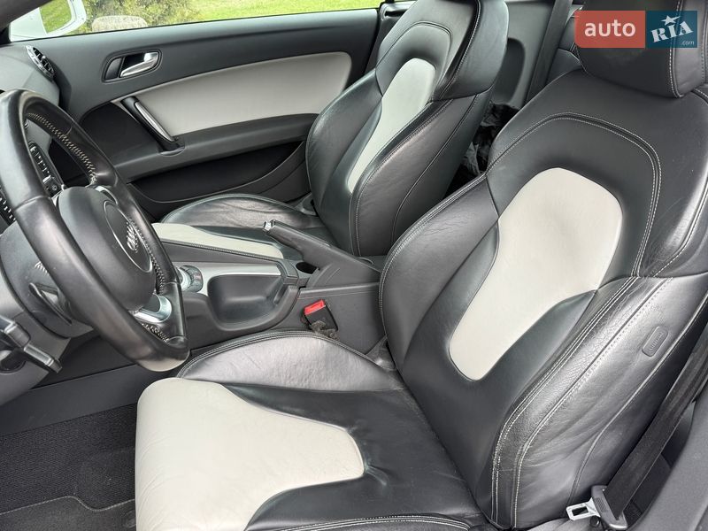 Купе Audi TT 2011 в Львове
