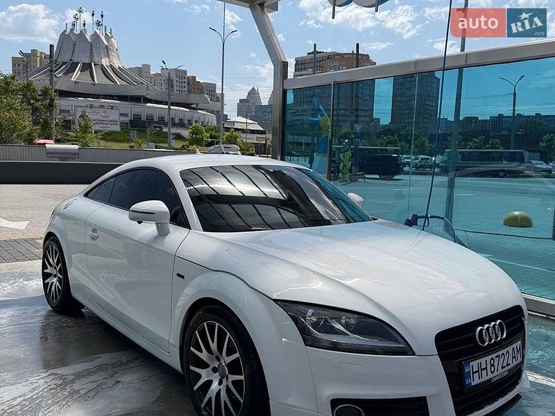 Audi TT 2011