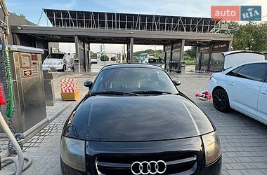 Купе Audi TT 1998 в Путилі