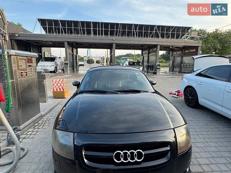 Купе Audi TT 1998 в Путилі