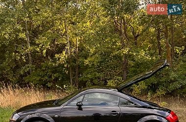 Купе Audi TT 2002 в Киеве фото 5 Купе Audi TT 2002 в Киеве