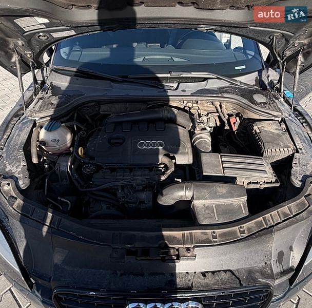Купе Audi TT 2010 в Львові