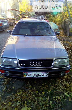 Седан Audi V8 1992 в Рівному
