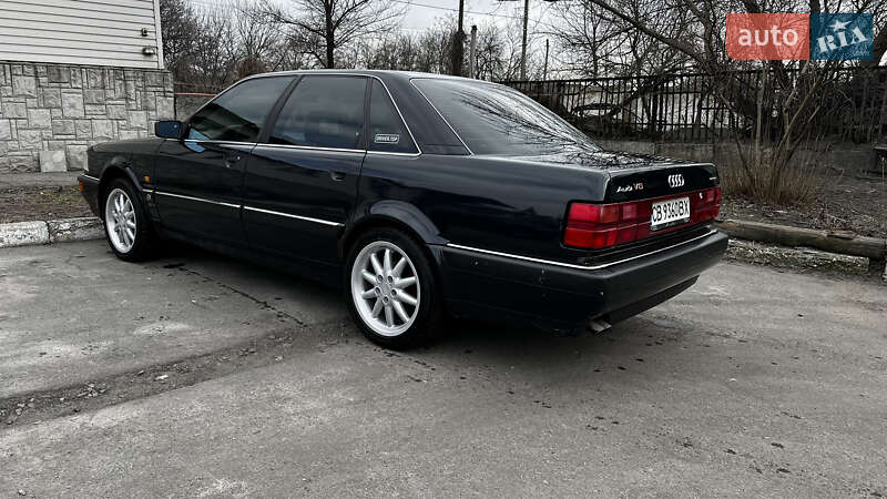 Седан Audi V8 1989 в Чернигове