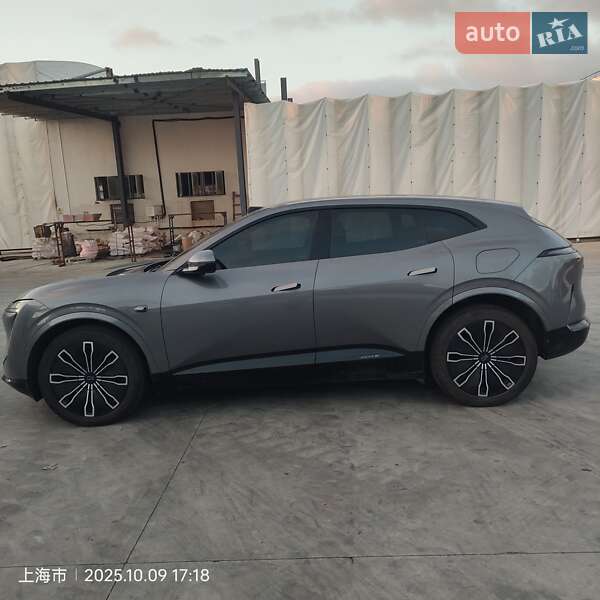 Позашляховик / Кросовер Avatr 07 2024 в Києві