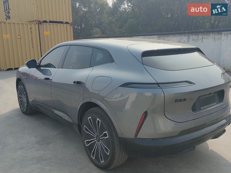 Ліфтбек Avatr 07 2024 в Києві фото 8 Ліфтбек Avatr 07 2024 в Києві