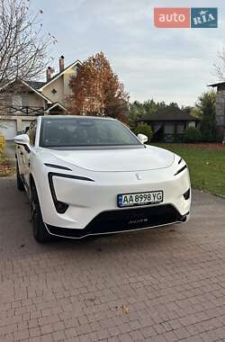 Позашляховик / Кросовер Avatr 11 2024 в Києві