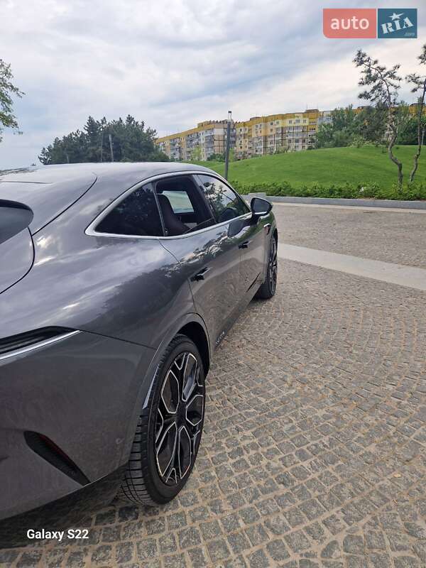 Універсал Avatr 11 2023 в Дніпрі