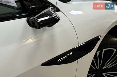 Лифтбек Avatr 12 2024 в 