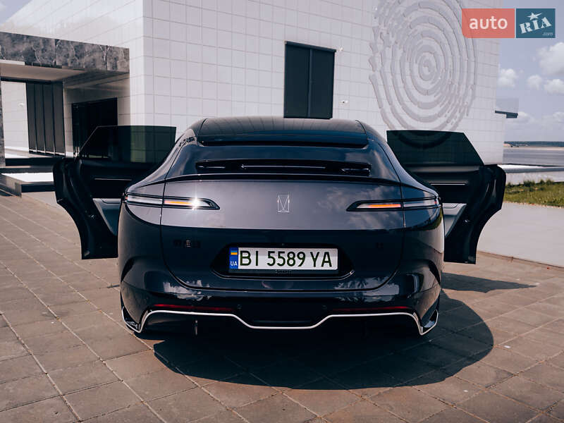 Лифтбек Avatr 12 2024 в Киеве