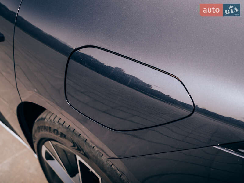 Лифтбек Avatr 12 2024 в Киеве