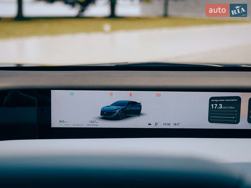 Лифтбек Avatr 12 2024 в Киеве