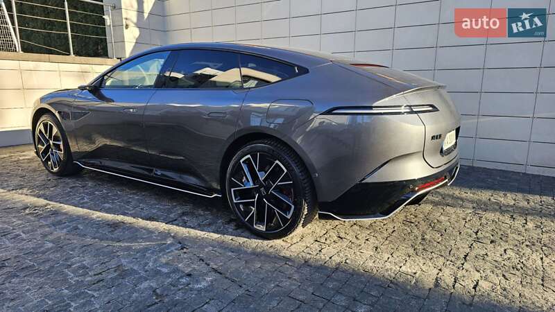 Седан Avatr 12 2024 в Киеве