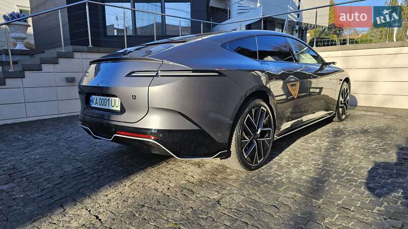Седан Avatr 12 2024 в Киеве