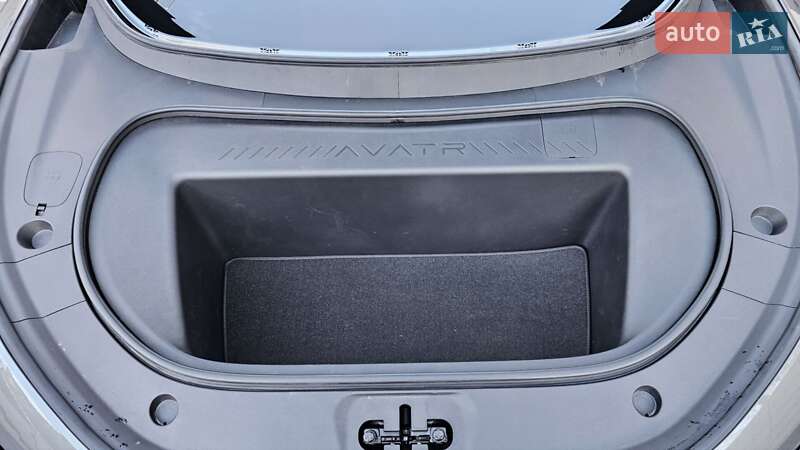 Седан Avatr 12 2024 в Киеве