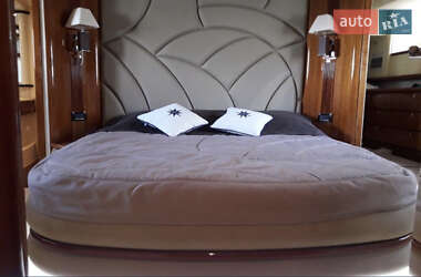 Моторна яхта Azimut 68 2001 в Києві