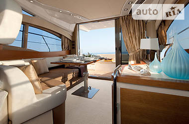 Моторна яхта Azimut Bennetti 2013 в 