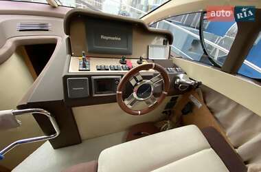 Моторная яхта Azimut Flybridge-Range 2011 в Киеве
