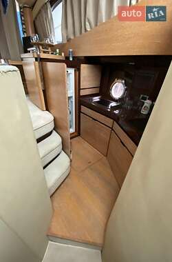 Моторная яхта Azimut Flybridge-Range 2011 в Киеве