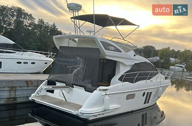 Моторна яхта Azimut Flybridge-Range 2011 в 